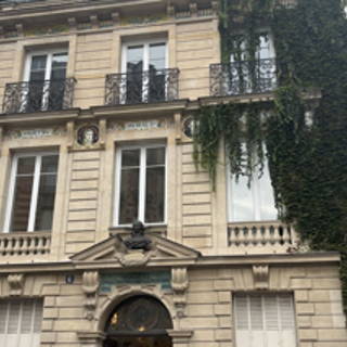 Bureau privé 32 m² 8 postes Location bureau Rue du Fouarre Paris 75005 - photo 1